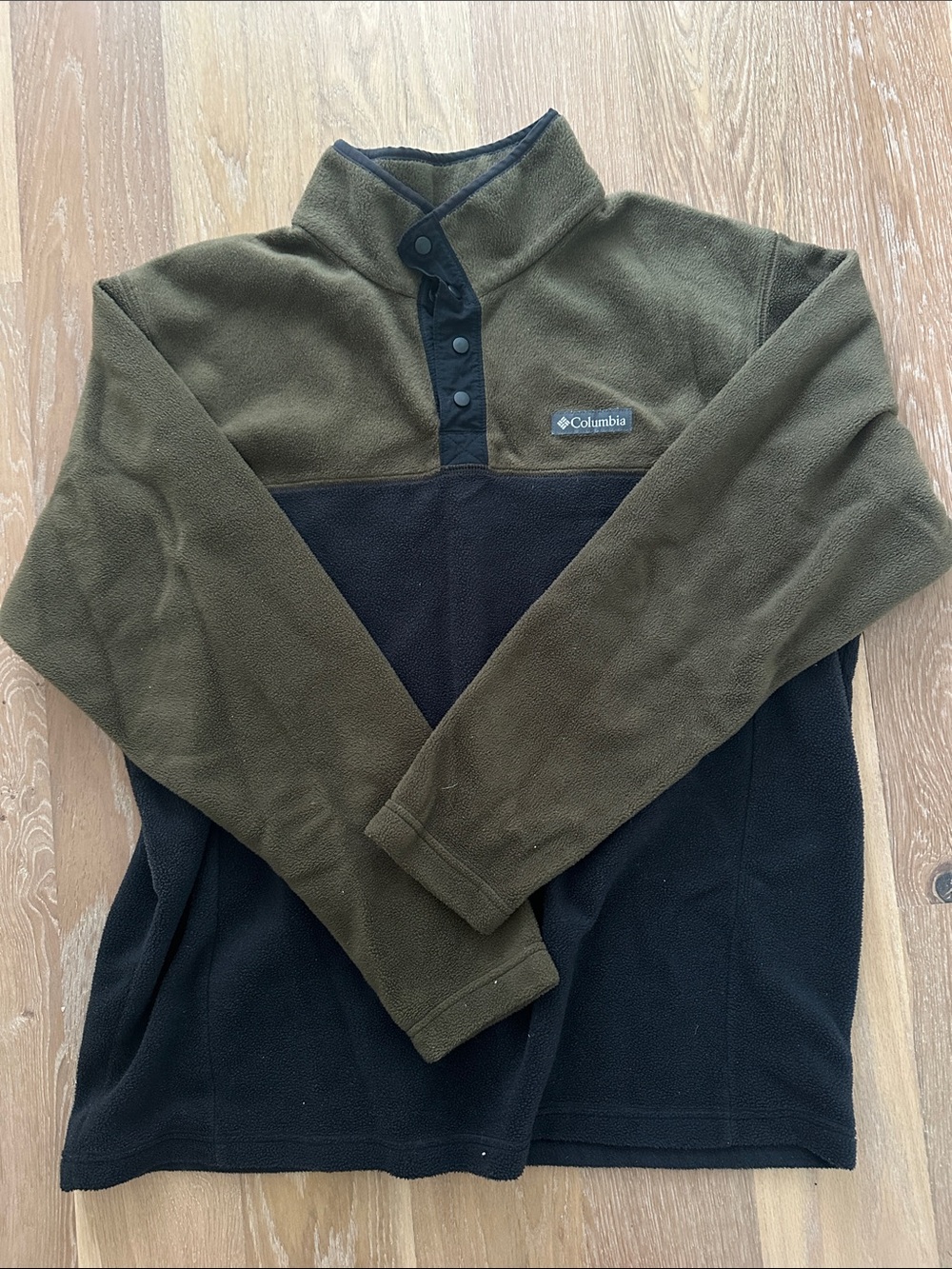 Columbia Olive Green & Black Snap-Front Fleece Pullover